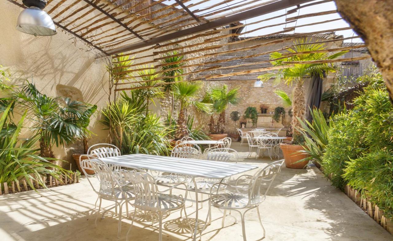 Le 215 Gambetta Boutique Hotel En Provence Cavaillon Exteriör bild