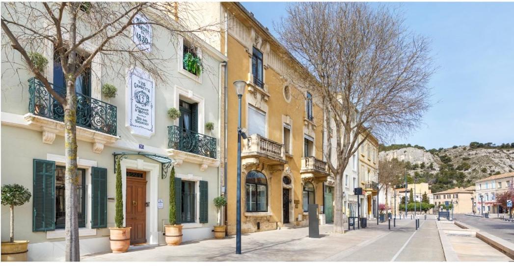 Le 215 Gambetta Boutique Hotel En Provence Cavaillon Exteriör bild